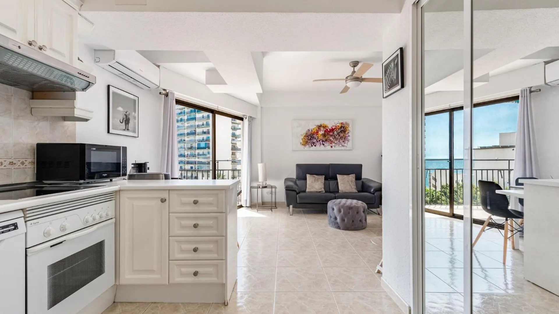 Amazing 2 Bedrooms Apartment In Marbella Centre
