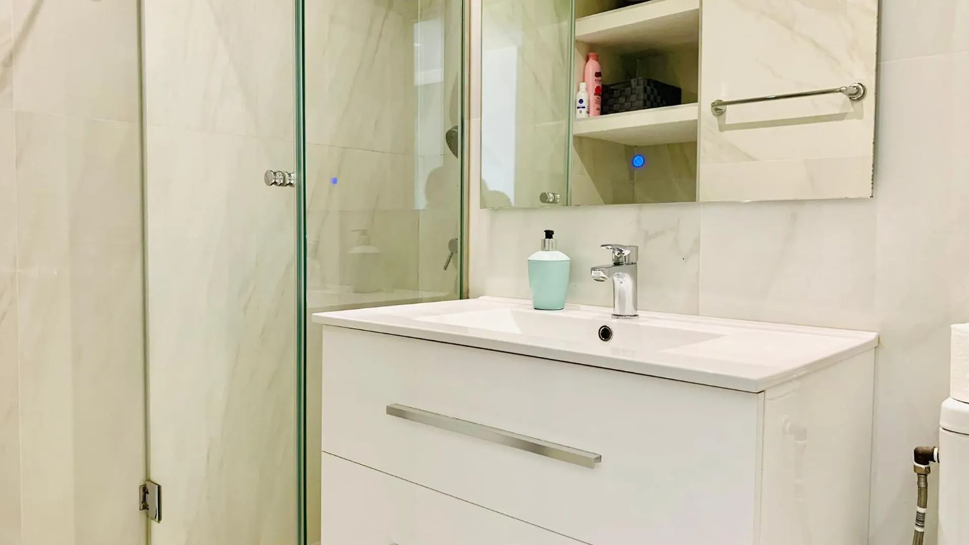 Amazing 2 Bedrooms Apartment In Marbella Centre